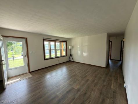 308 Snearly Drive Marietta OH 45750