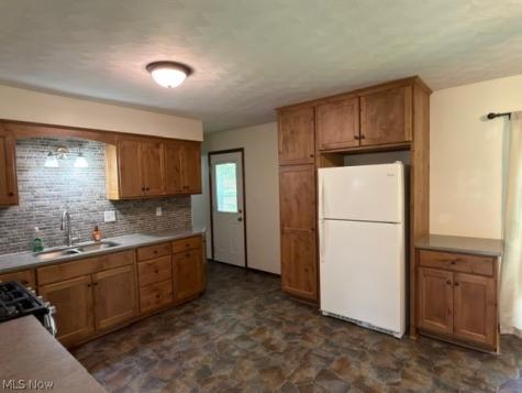 308 Snearly Drive Marietta OH 45750