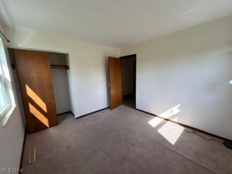 308 Snearly Drive Marietta OH 45750