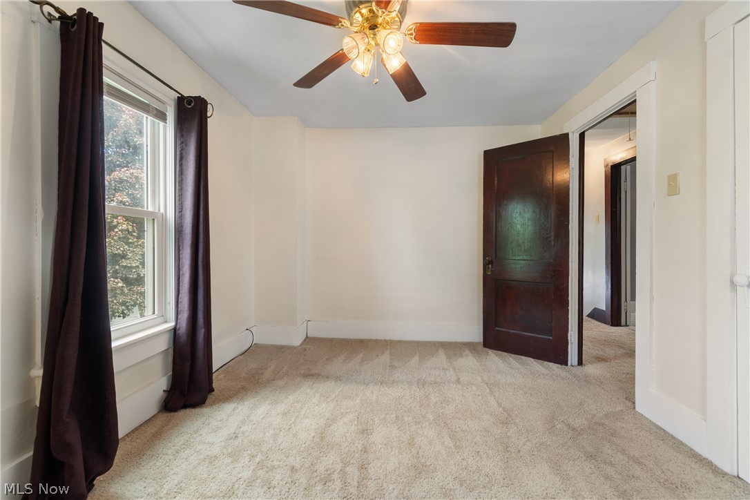 168 22nd Street NW Barberton OH 44203