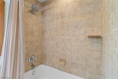 168 22nd Street NW Barberton OH 44203