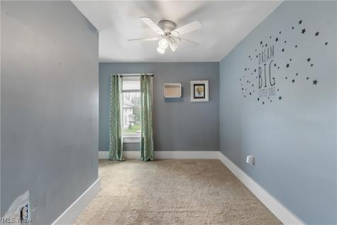 168 22nd Street NW Barberton OH 44203