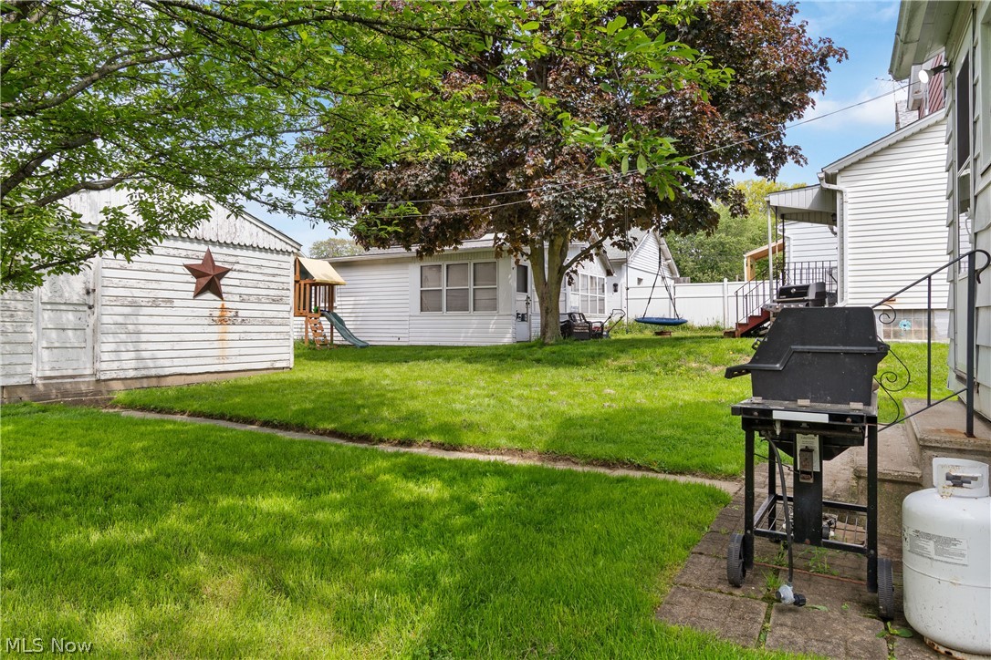 168 22nd Street NW Barberton OH 44203