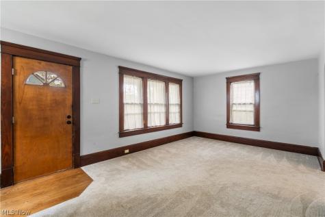 168 22nd Street NW Barberton OH 44203