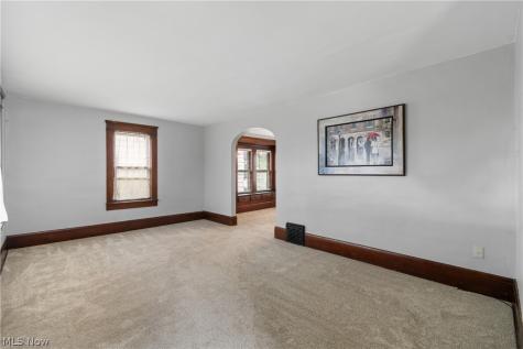 168 22nd Street NW Barberton OH 44203