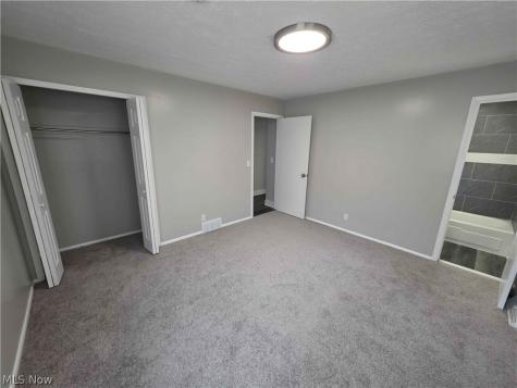 15712 Mendota Avenue Maple Heights OH 44137