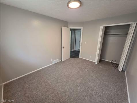 15712 Mendota Avenue Maple Heights OH 44137