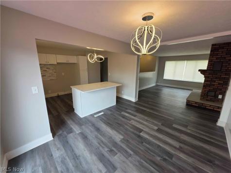 15712 Mendota Avenue Maple Heights OH 44137