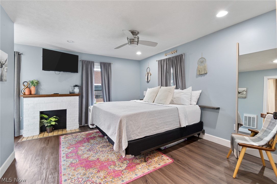 218 W North Street Wooster OH 44691