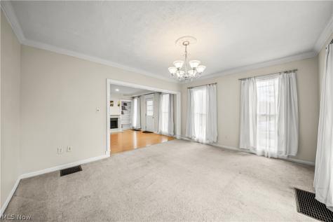 131 N Walnut Street Ravenna OH 44266