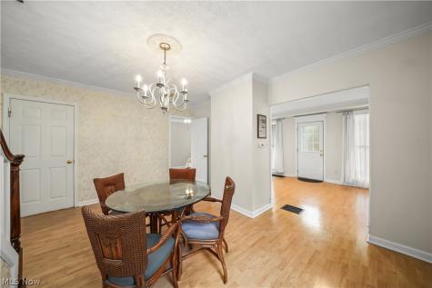 131 N Walnut Street Ravenna OH 44266