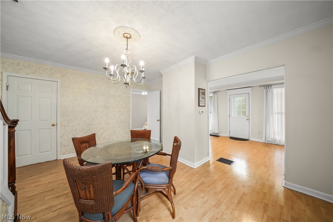 131 N Walnut Street Ravenna OH 44266