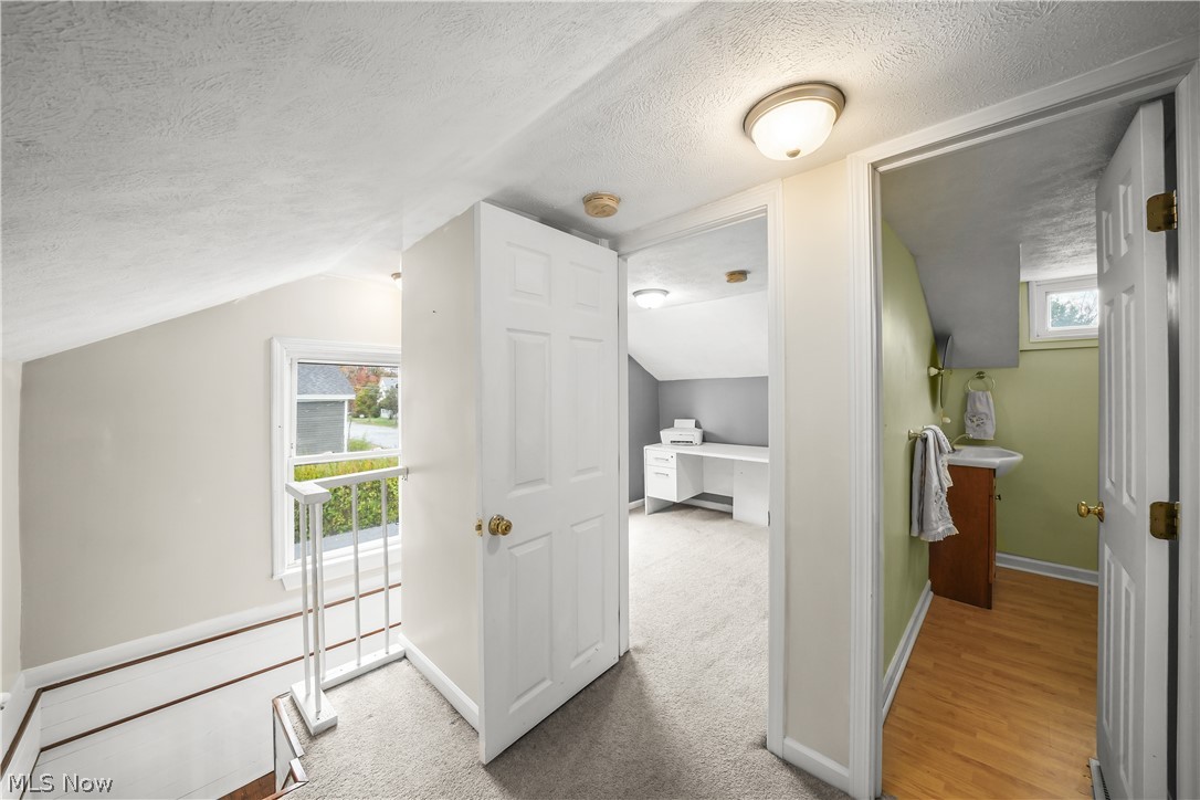 131 N Walnut Street Ravenna OH 44266