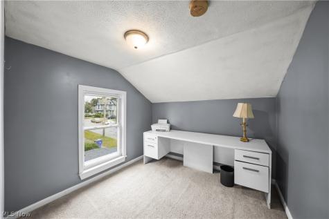131 N Walnut Street Ravenna OH 44266