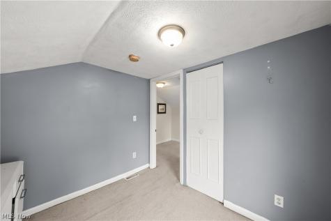 131 N Walnut Street Ravenna OH 44266