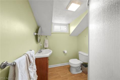 131 N Walnut Street Ravenna OH 44266