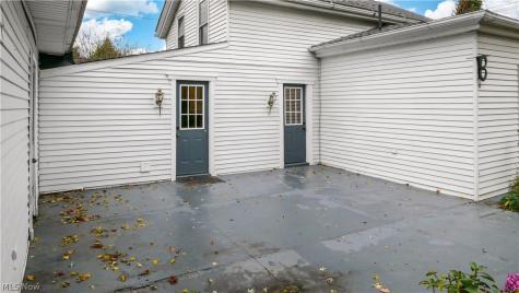 131 N Walnut Street Ravenna OH 44266