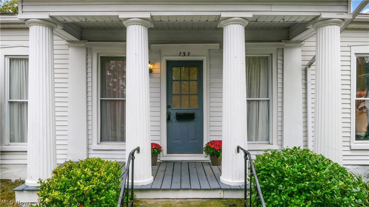 131 N Walnut Street Ravenna OH 44266