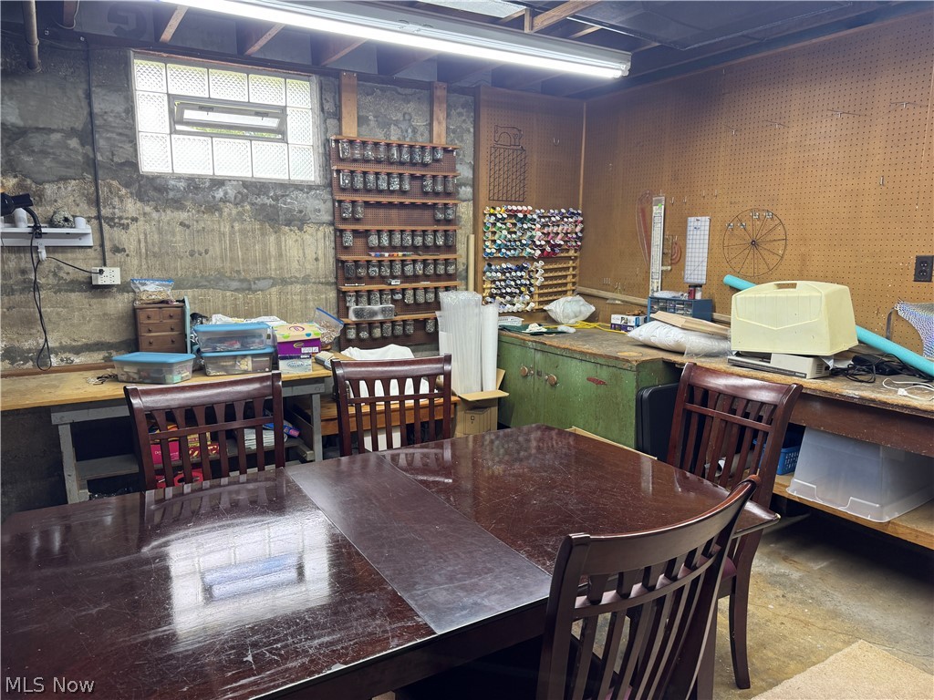 303 S Market Street Loudonville OH 44842