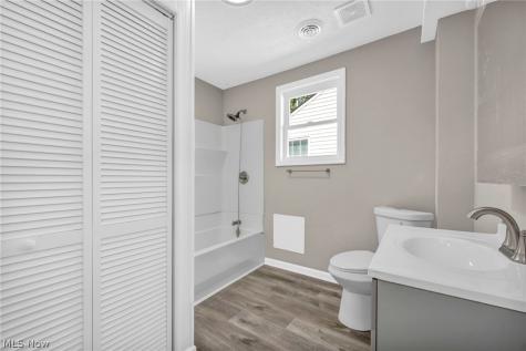 3642 Albany Avenue Lorain OH 44055