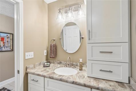 32179 Cambridge Circle Avon Lake OH 44012