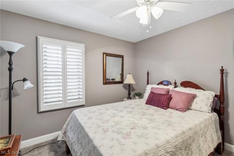 32179 Cambridge Circle Avon Lake OH 44012