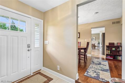 32179 Cambridge Circle Avon Lake OH 44012