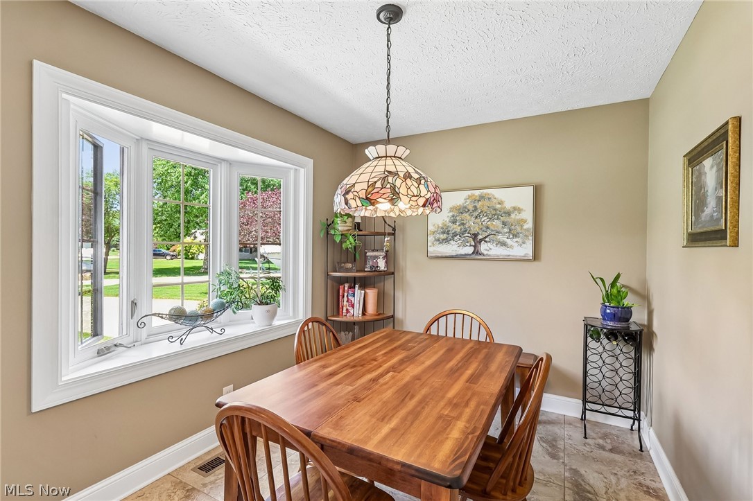 32179 Cambridge Circle Avon Lake OH 44012