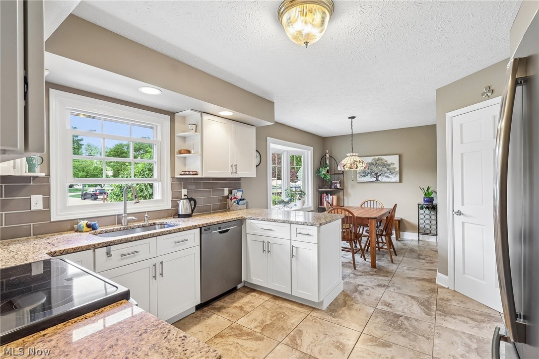 32179 Cambridge Circle Avon Lake OH 44012