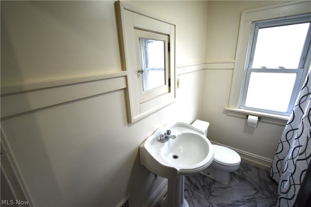 3885 W 135th Street Cleveland OH 44111