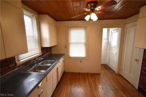 3885 W 135th Street Cleveland OH 44111