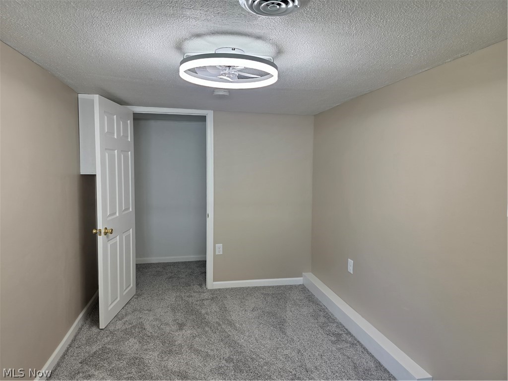 446 N Middle Street Columbiana OH 44408