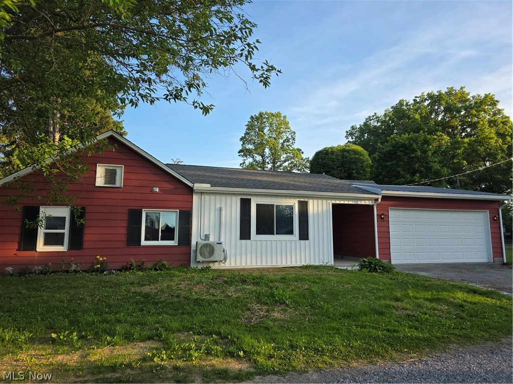 446 N Middle Street Columbiana OH 44408