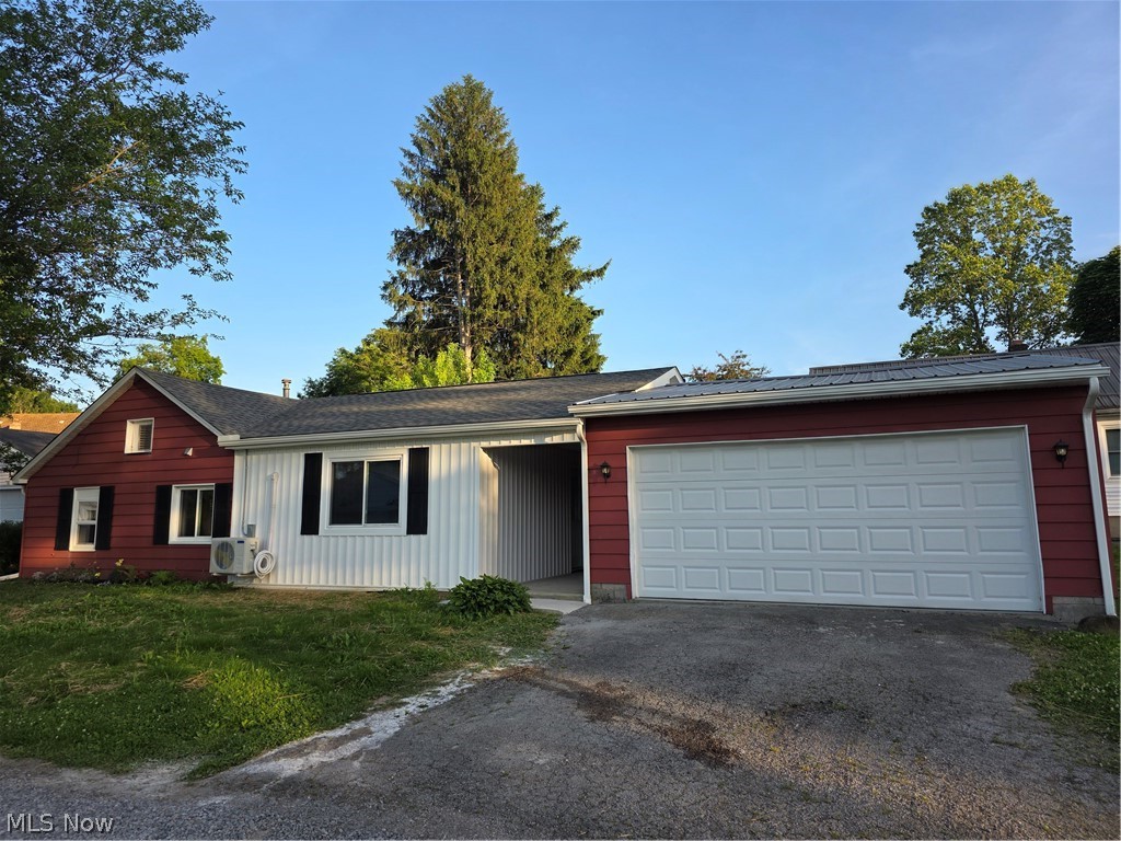 446 N Middle Street Columbiana OH 44408