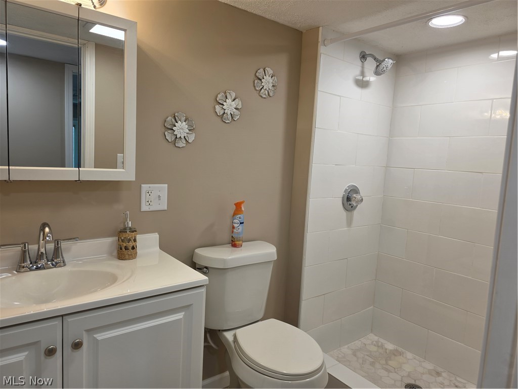 446 N Middle Street Columbiana OH 44408