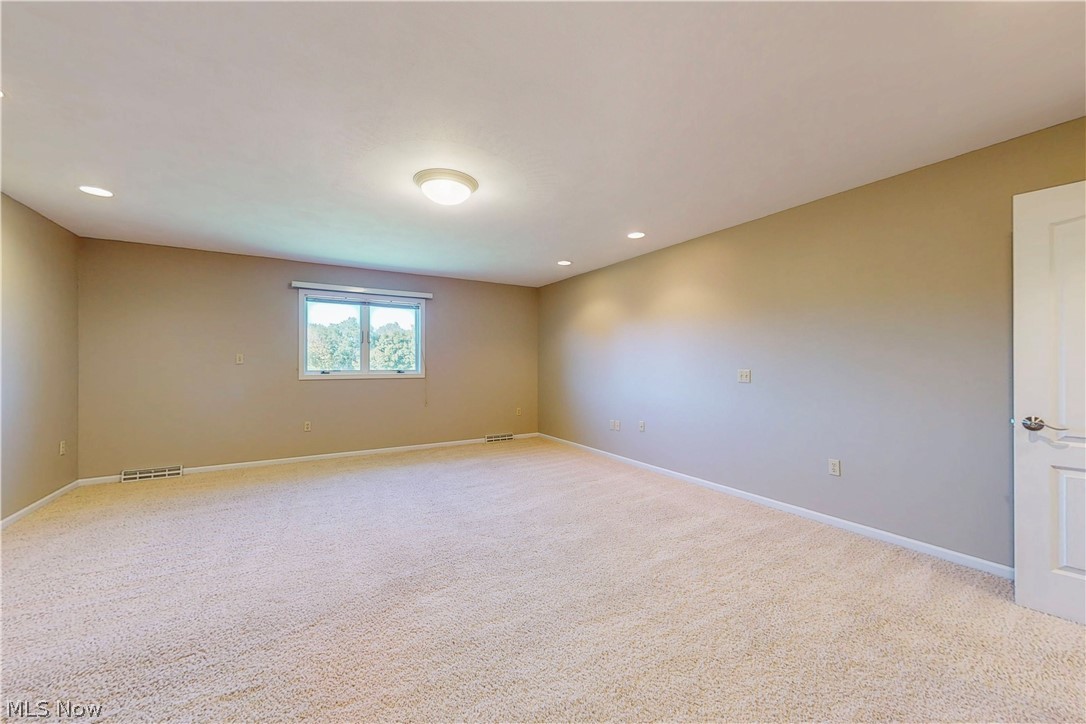 111 Avalon Estate Wintersville OH 43953