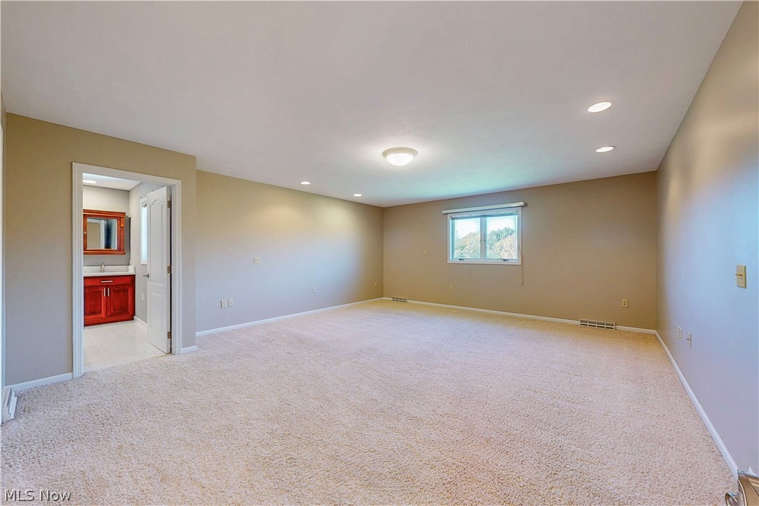 111 Avalon Estate Wintersville OH 43953