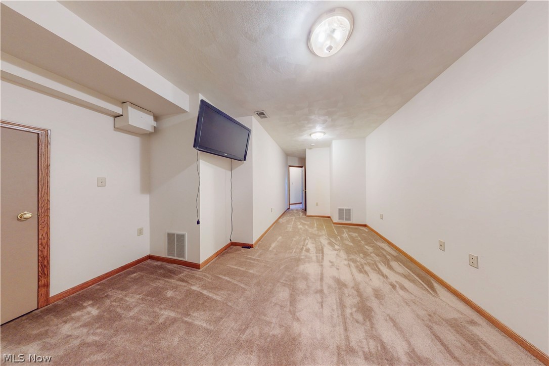 111 Avalon Estate Wintersville OH 43953