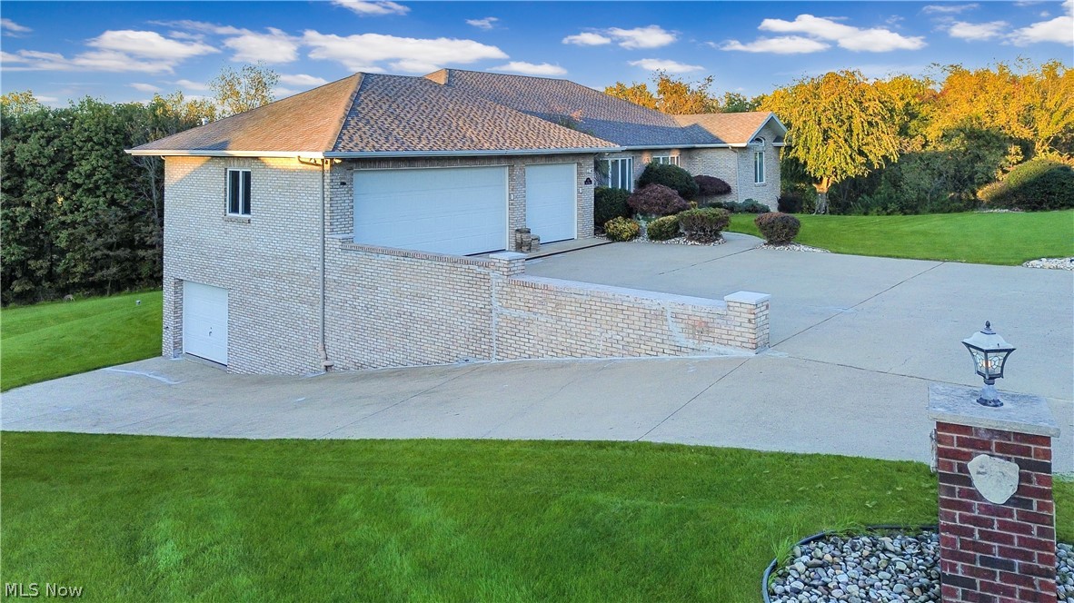 111 Avalon Estate Wintersville OH 43953