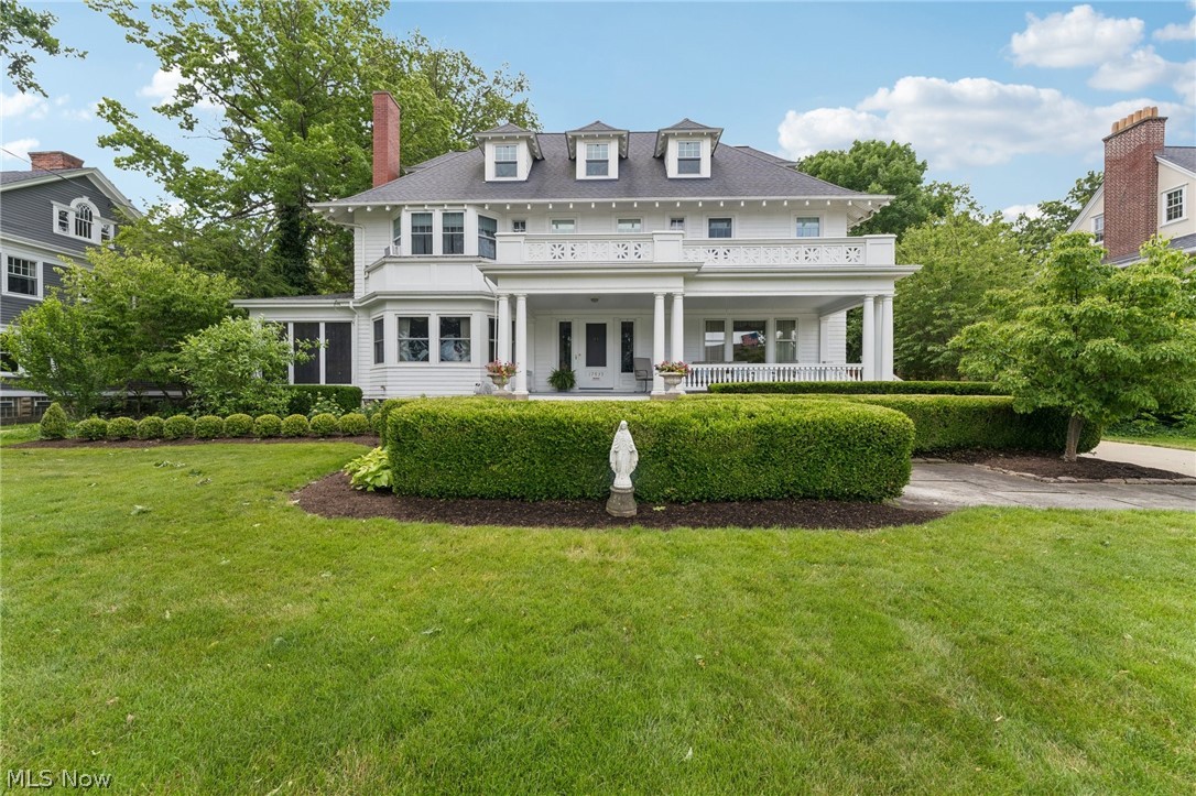 Lakewood OH, 17835 Lake Road