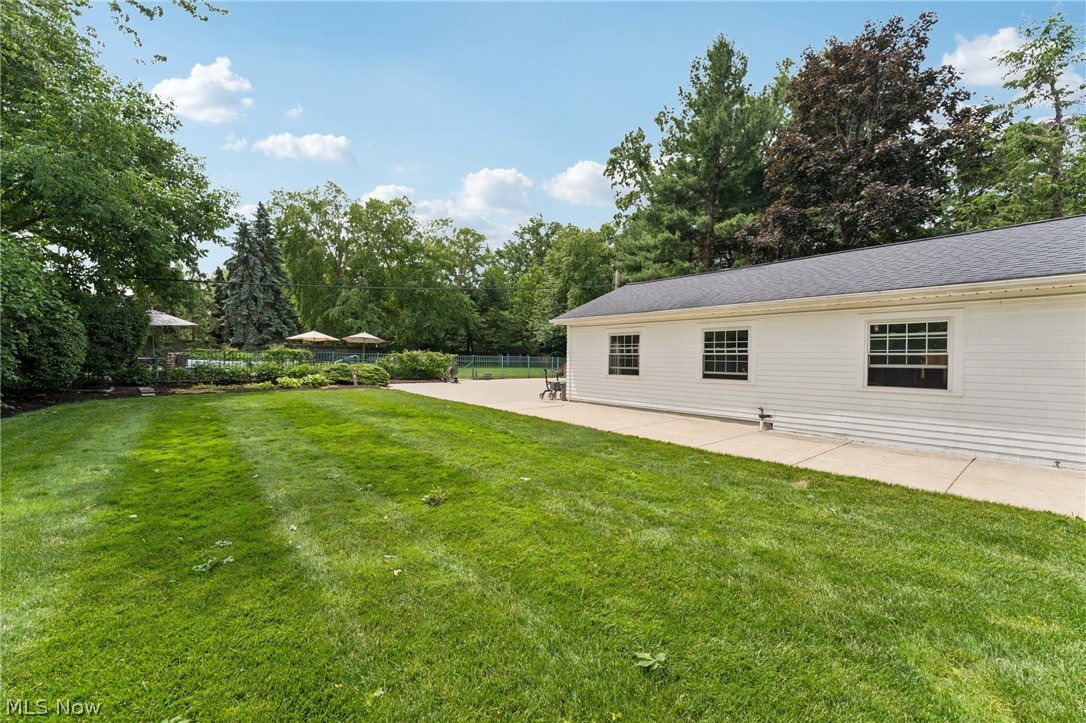 17835 Lake Road Lakewood OH 44107