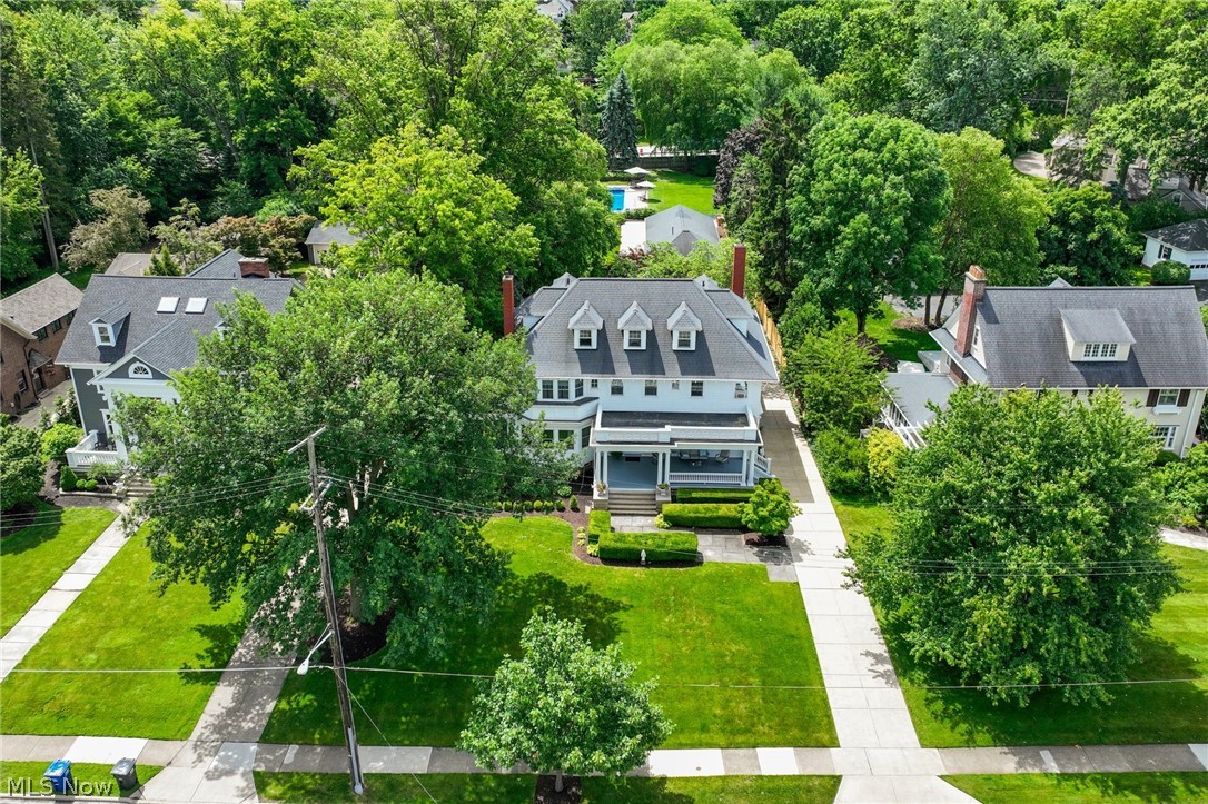 17835 Lake Road Lakewood OH 44107