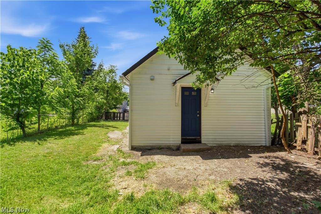 3443 E 75th Street Cleveland OH 44127