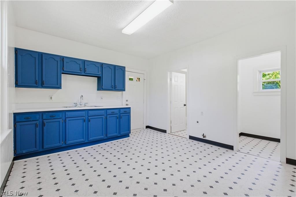 3443 E 75th Street Cleveland OH 44127