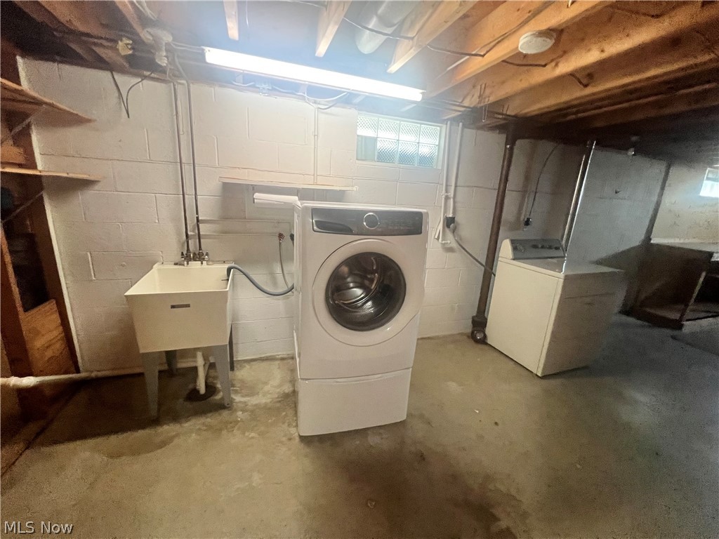1600 Oak Street Girard OH 44420