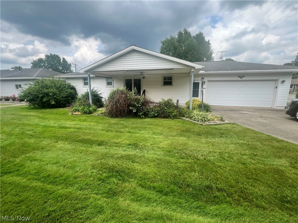 1600 Oak Street Girard OH 44420