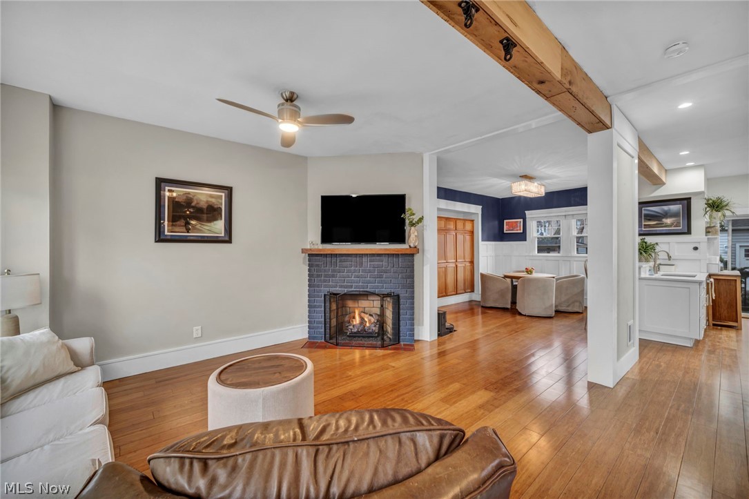 1302 Bonnieview Avenue Lakewood OH 44107