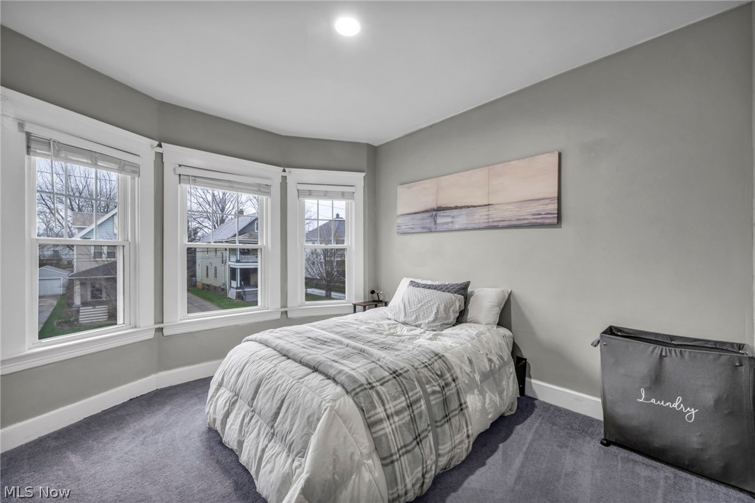 1302 Bonnieview Avenue Lakewood OH 44107