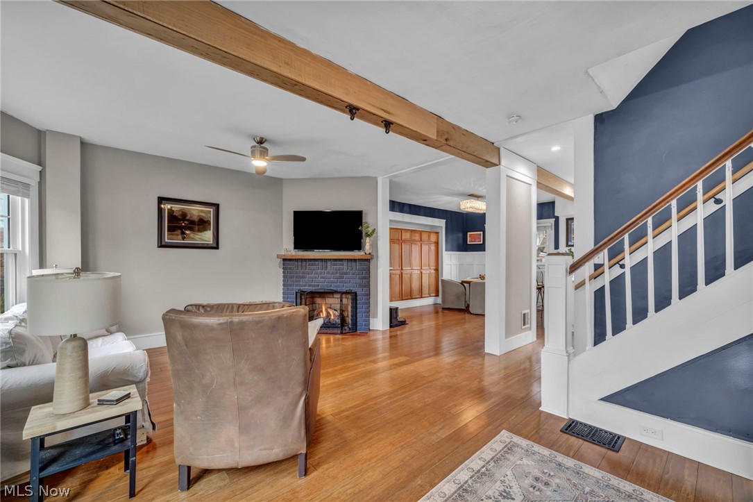 1302 Bonnieview Avenue Lakewood OH 44107