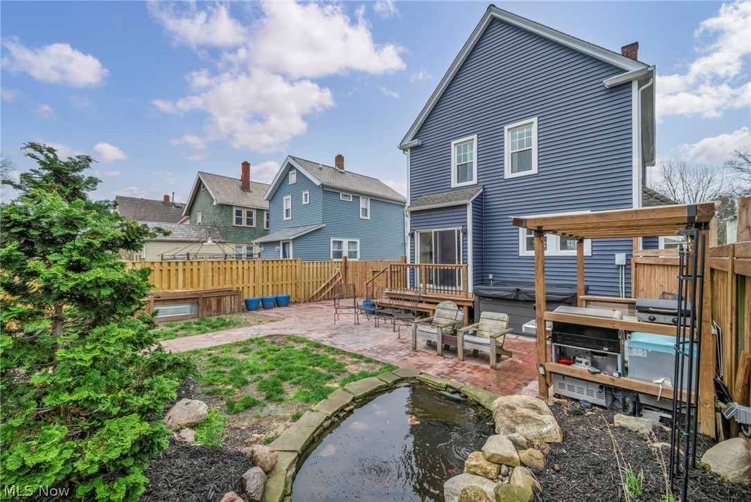 1302 Bonnieview Avenue Lakewood OH 44107